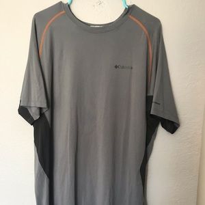 Columbia super soft stretch t shirt